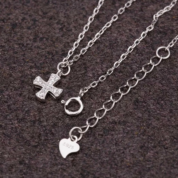 14K Gold Cross • White Gold Cross Crystal • Cross • Dainty Necklace • Si… - Picture 6 of 8
